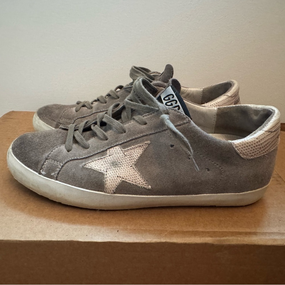 Auth Golden Goose superstars 37